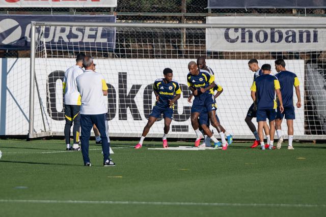Fenerbahçe, Olimpik Lyon Maçı İçin Son Hazırlıklarını Tamamladı