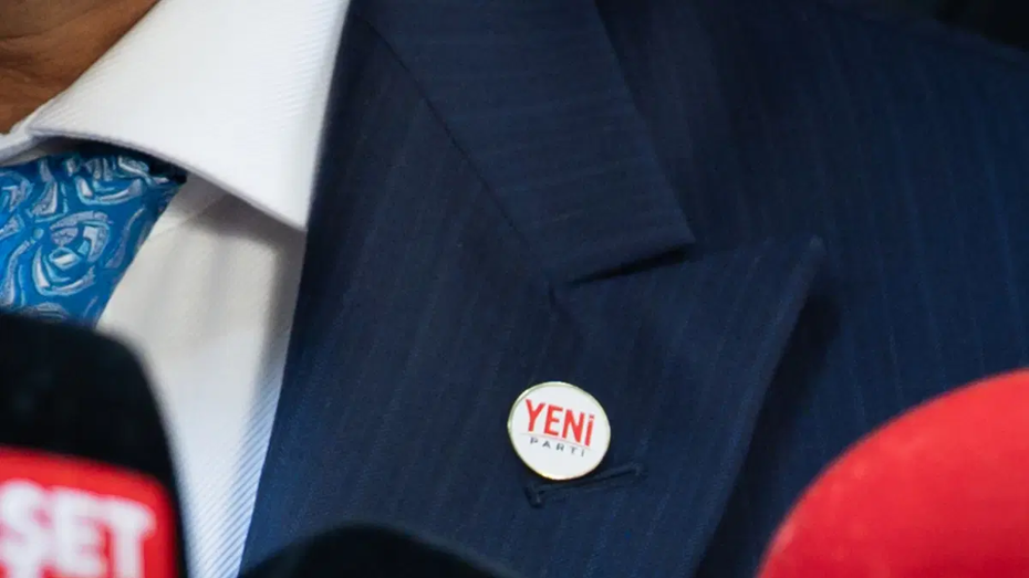 Yeni Parti'nin İsim Itirazı Yargıya Taşınıyor: Alternatifler ve Hukuki Süreçler