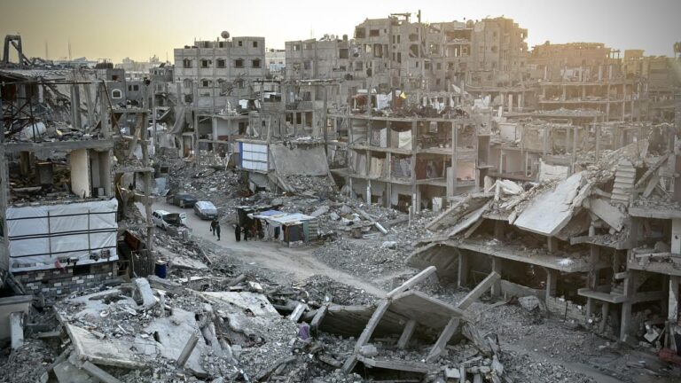 Kana susamış İsrail’in 435 gündür saldırılarını sürdürdüğü Gazze’de ölü sayısı 44 bin 930’a yükseldi.