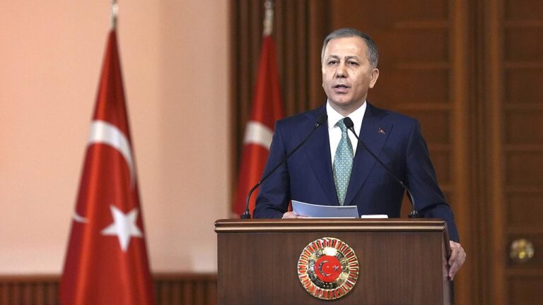 “Türkiye Cumhuriyeti hukukun kuralıdır, boykot talepleriyle eğilmez”