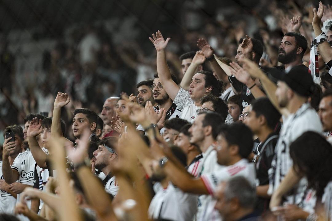 Beşiktas UEFA Konferans Ligi'nde play-off turuna gitti! 3