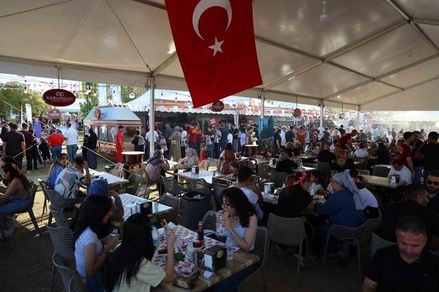Kebaptan dolayı gökyüzü dumanla kaplandı 2