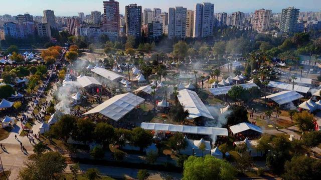 Gökyüzü kebap dumanıyla kaplandı 8